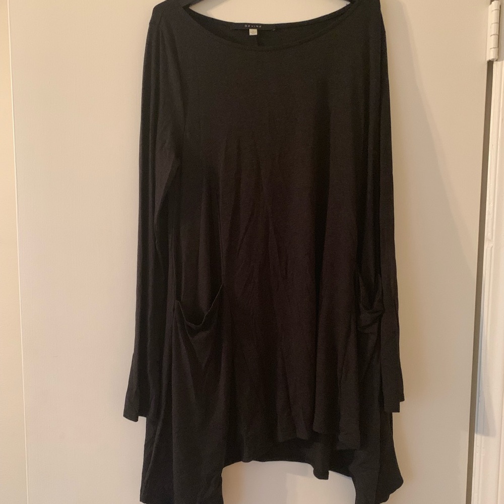 Divine Black long sleeve sweater